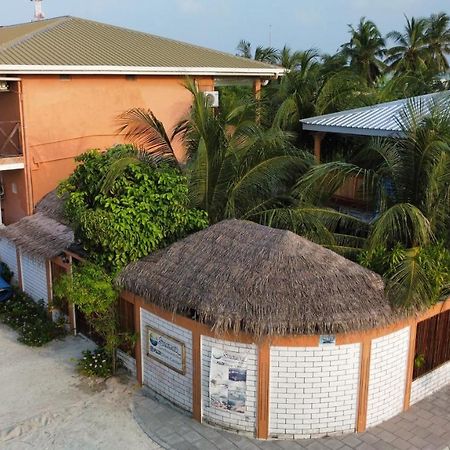 Shamar Guesthouse & Dive Maamigili Exterior foto